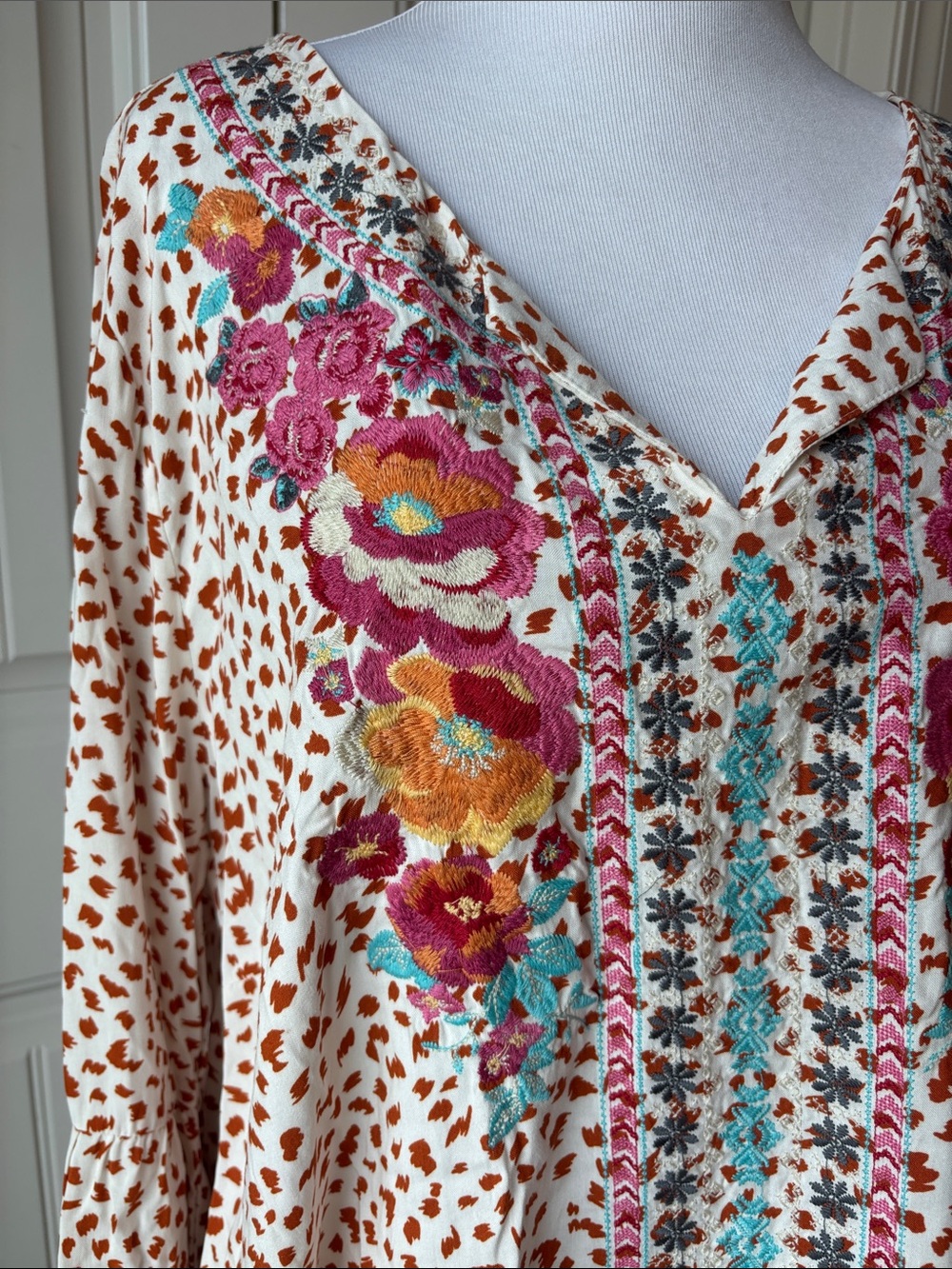 Savanna Jane White & Rust Floral Embroidered Blouse - Picture 3 of 9